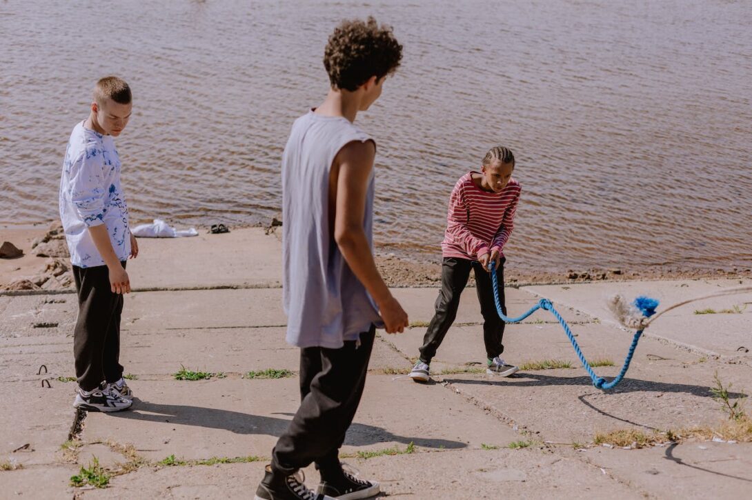 Understanding low and discontinued Internet use amongst young people in Britain