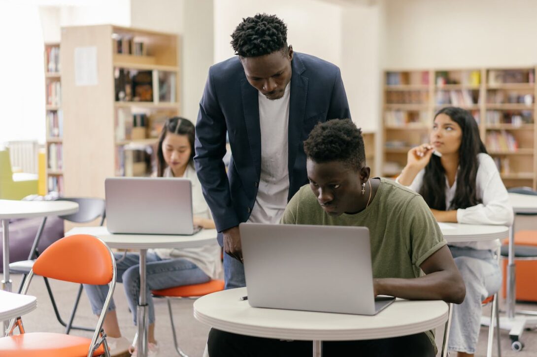 UK teenagers without the Internet are ‘educationally disadvantaged’