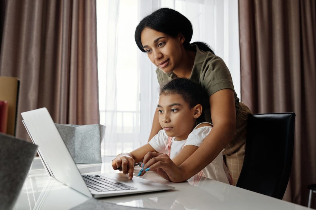 Exploring variation in parental concerns about online safety issues