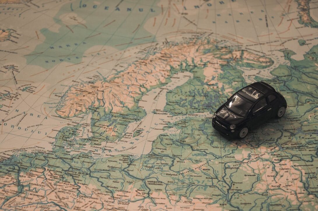 Mapping the Local Geographies of Digital Inequality in Britain